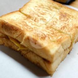 Roti Panggang Telor