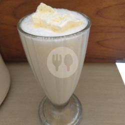 Vanilla Milk Shake