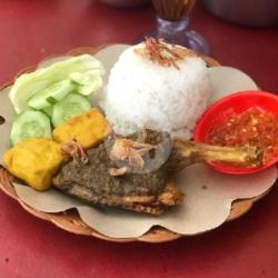 Nasi Bebek Bumbu Ireng