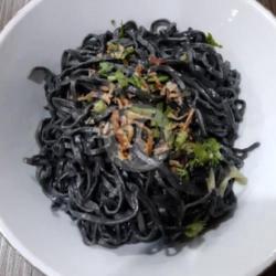 Mie Ayam Hitam Biasa