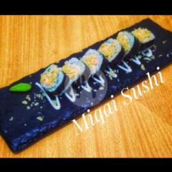 Crunchy Salmon Roll (6pcs)