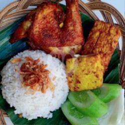 Nasi Lalapan Ayam( Sayap)plus Tempe Tahu Sambel