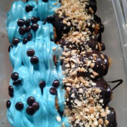 Blueberry Coklat Toping Kacang Chococip