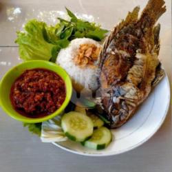 Nasi Lalapan Mujair