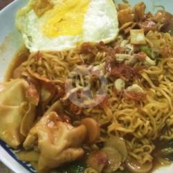 Mie Nyemek Goreng Spesial