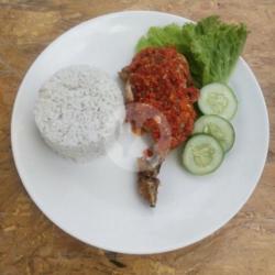 Ayam Penyet Super Besar