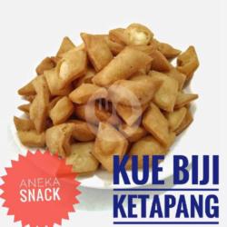 Kue Biji Ketapang