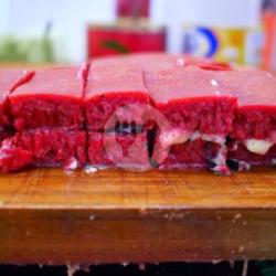 Kacang Kismis Red Valvet