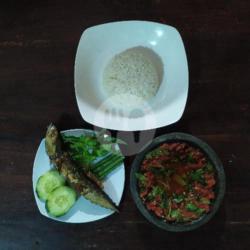 Ikan Bakar Sambal Kemangi