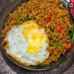 Mie Goreng Telur Smoke Beef