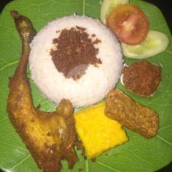 Paket Nasi Ayam Goreng