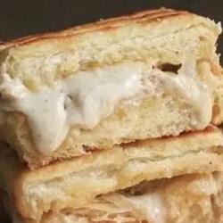 Roti Bandung Tiramisu