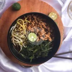 Mie Kangkung