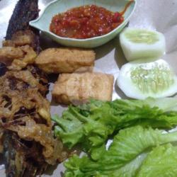 Pecal  Lele  Kerak Telor  Tampa  Nasi   Tahu  Tempe  Sambal  Lalapan