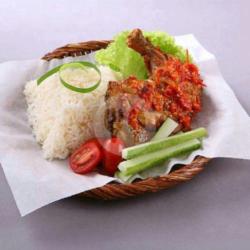 Nasi Ayam Penyet Sambal Dadakan