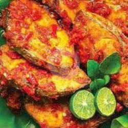 Ikan Patin Goreng Balado