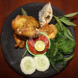 Nasi Tempong Ayam Dada