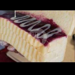 Roti Bakar Blueberry