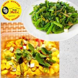 Fillet Ayam Woku   Kangkung Bunga Pepaya