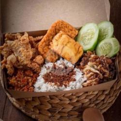 Nasi Kulit Tahu Tempe