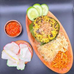 Nasi Kuning  Tutug Oncom