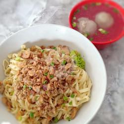 Mie Bakwan