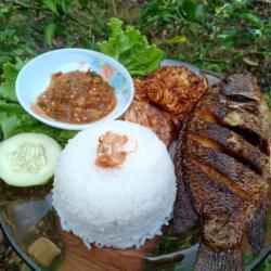 Nasi Nila Besambal