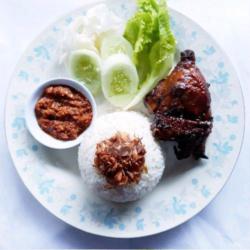 Nasi Uduk Ayam Bakar