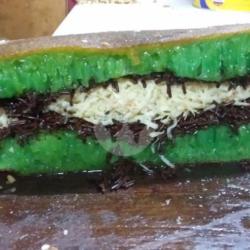 Pandan Special (keju, Coklat, Wijen Susu)