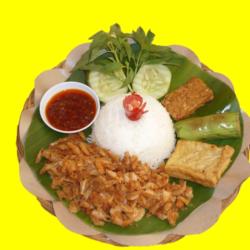 Nasi Besek Udang Kremes / Porsi