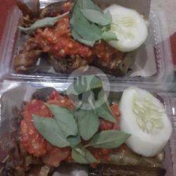 Penyetan Usus Ayam Tanpa Nasi