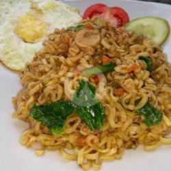 Mie Pedas Toping Telur