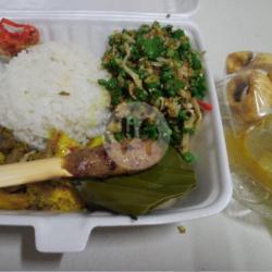 Paket Nasi Lawar Kacang Babi