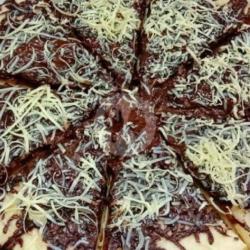 Pizza Coklat Keju Lumerr Renyah