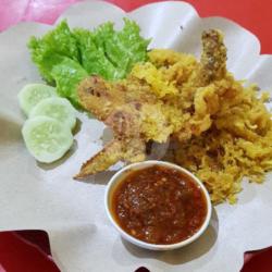 Ayam Penyet Crispy