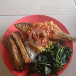 Sego Sambel Bandeng Telor Dadar