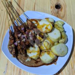 Sate Ayam Madura   Lontong