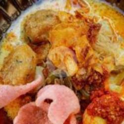 Lontong Sayur   Pergedel   Tea Manis Hangat