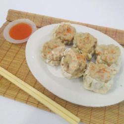 Dimsum Ayam Dengan Topping Ayam Wortel Isi 6