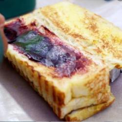 Roti Bakar Keju   Blueberry