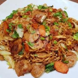 Mie Tektek Goreng