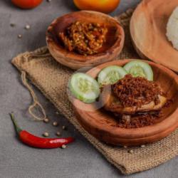 Dada Ayam Gecek   Sambal