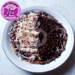 Roti Maryam Coklat Topping Meses Keju Susu