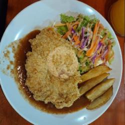 Chicken Crispy Salad Steak