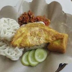 Nasi Tutug Oncom Telor Ceplok