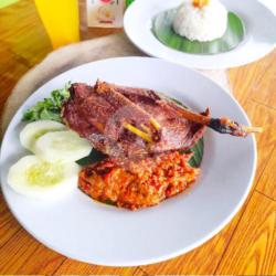 Tanpa Nasi, Bebek Sambal Korek