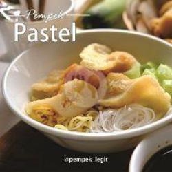 Pempek Pastel