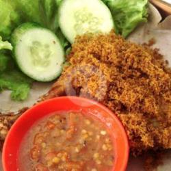 Ayam Grng Serundeng   Lalap   Sambal Terasi