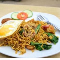 Mie Goreng Kampung Telor