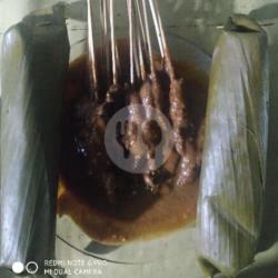 Sate Ayam 15 Tusuk (free Lontong 2)